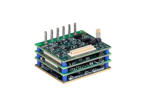 Copley Controls, NANO, Miniatur-Servoregler mit hoher Effizienz, 24Vdc, 48Vdc, 96Vdc, hoher Strom, 70A Spitze, EtherCAT / CANopen, Servocontroller für AGV, AMR, fahrerlose Transportsysteme (FTS), Robotergelenke