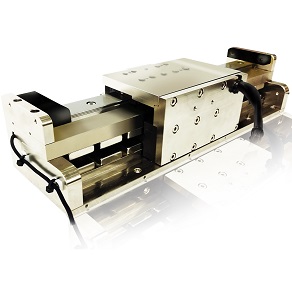 Linearmotorachse, Linearachse mit Direktantrieb, kompakte Linearachse mit Linearmotor, Linearmotor eingebaut mit Führung, Encoder und Abdeckung